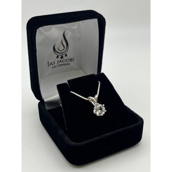 BEAUTIFUL 1ct Hexagon Cut White Sapphire Necklace in Sterling Silver - Picture 3 of 7